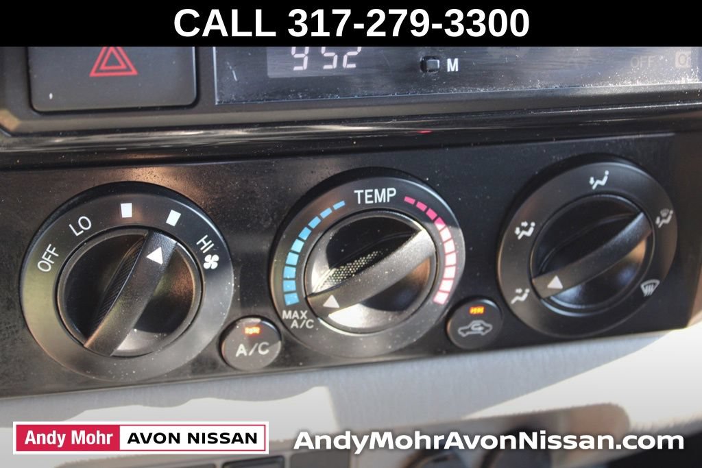Used 2012 Toyota Tacoma PreRunner w/ SR5 Pkg RWD image 32