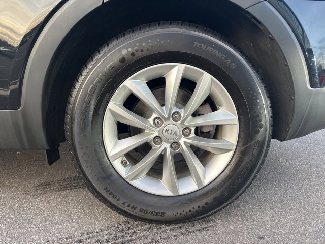 Used 2017 Kia Sorento LX image 8