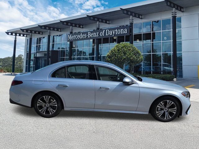 New 2026 Mercedes-Benz E 450 4MATIC Sedan image 3