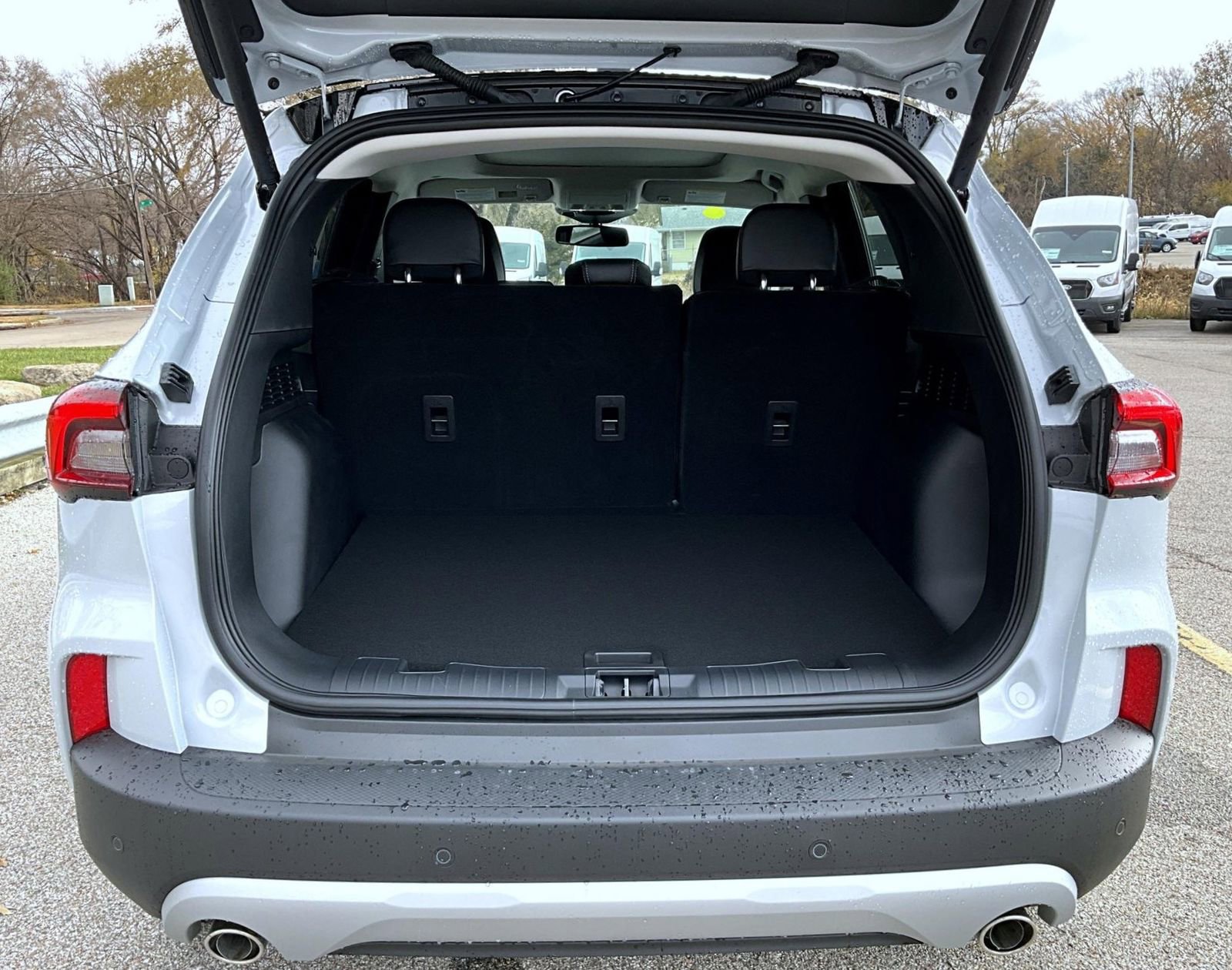 New 2026 Ford Escape SE w/ PHEV Premium Package image 9