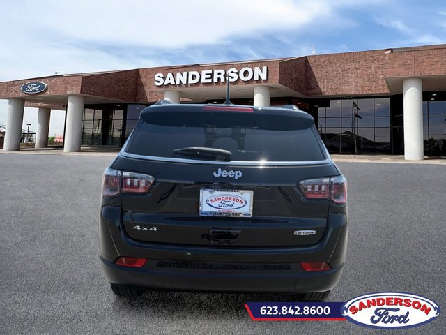 Used 2023 Jeep Compass Latitude AWD/4WD image 4