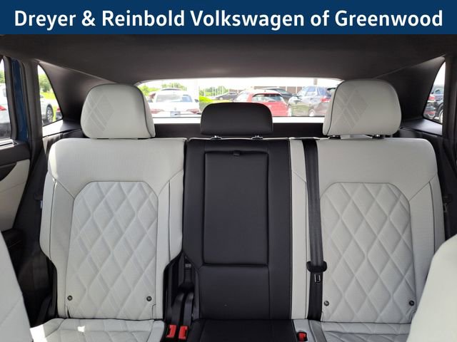 New 2025 Volkswagen Atlas Cross Sport SEL Premium R-Line image 38