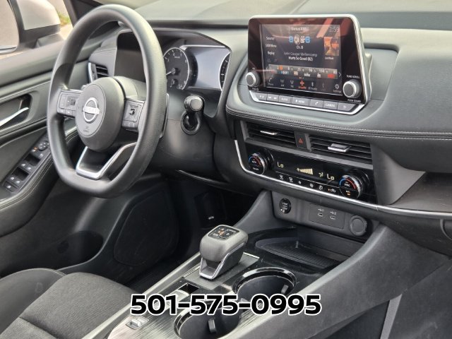Used 2024 Nissan Rogue SV FWD image 18