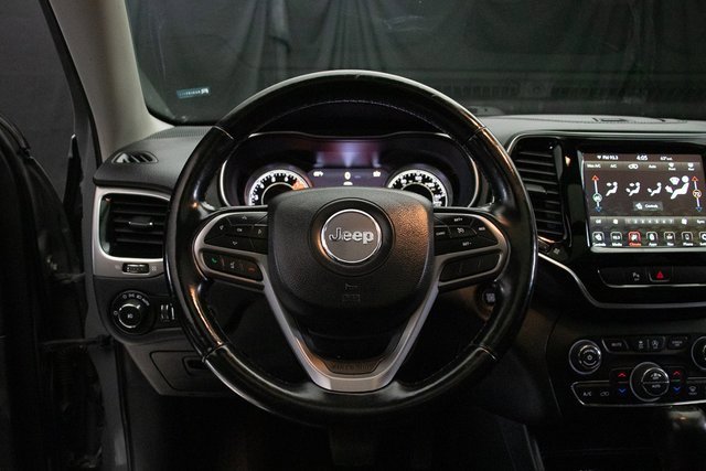 Used 2020 Jeep Cherokee Limited image 23