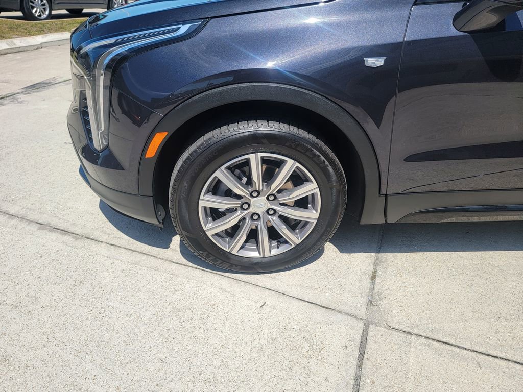 Used 2023 Cadillac XT4 Sport image 9