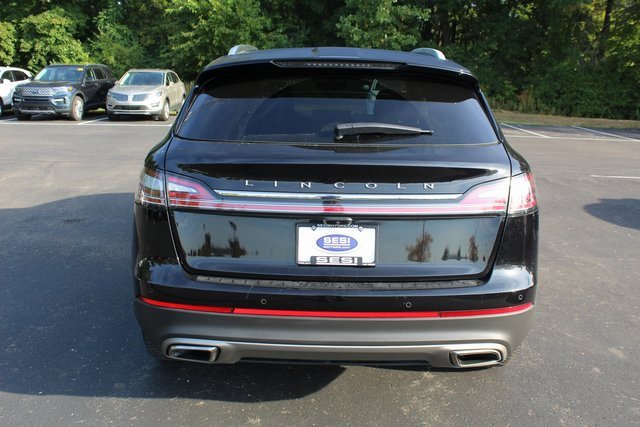 Certified 2023 Lincoln Nautilus Reserve w/ Equipment Group 201A image 4