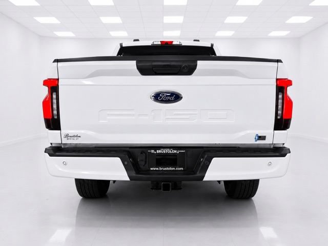Used 2022 Ford F150 Lightning XLT AWD/4WD image 11