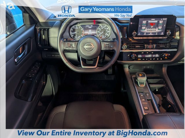 Used 2022 Nissan Pathfinder SV FWD image 16