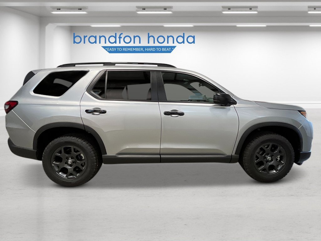 New 2026 Honda Pilot TrailSport image 8