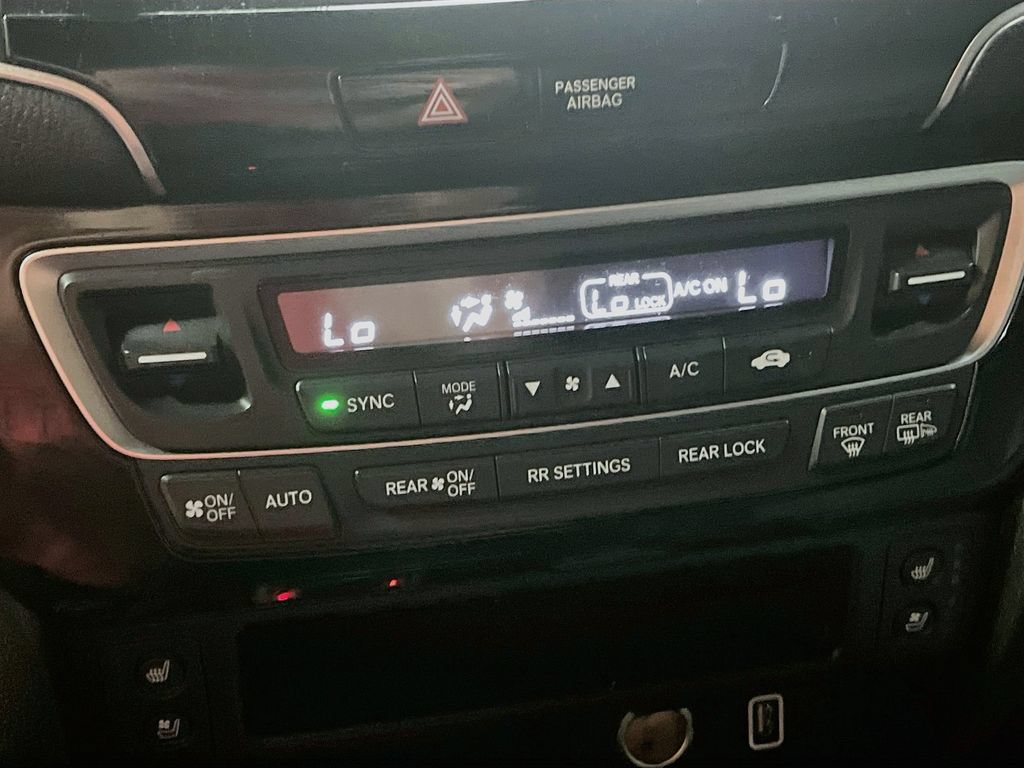 Used 2023 Honda Passport Elite image 16
