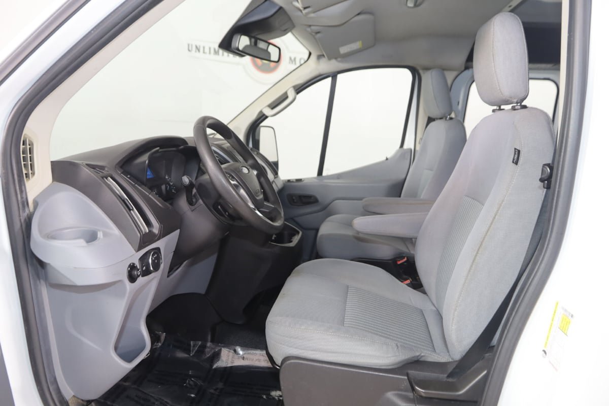 Used 2016 Ford Transit 250 130 Low Roof w/ Exterior Upgrade Package RWD image 9