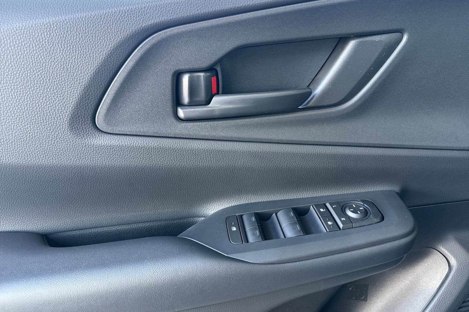 New 2026 Toyota Prius Plug-In Hybrid image 13