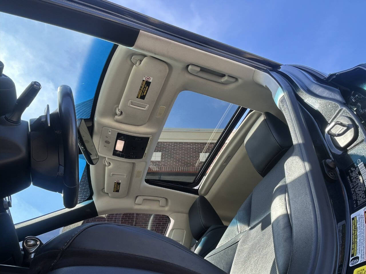 Used 2021 Lexus ES 300h w/ Accessory Package 2 image 26