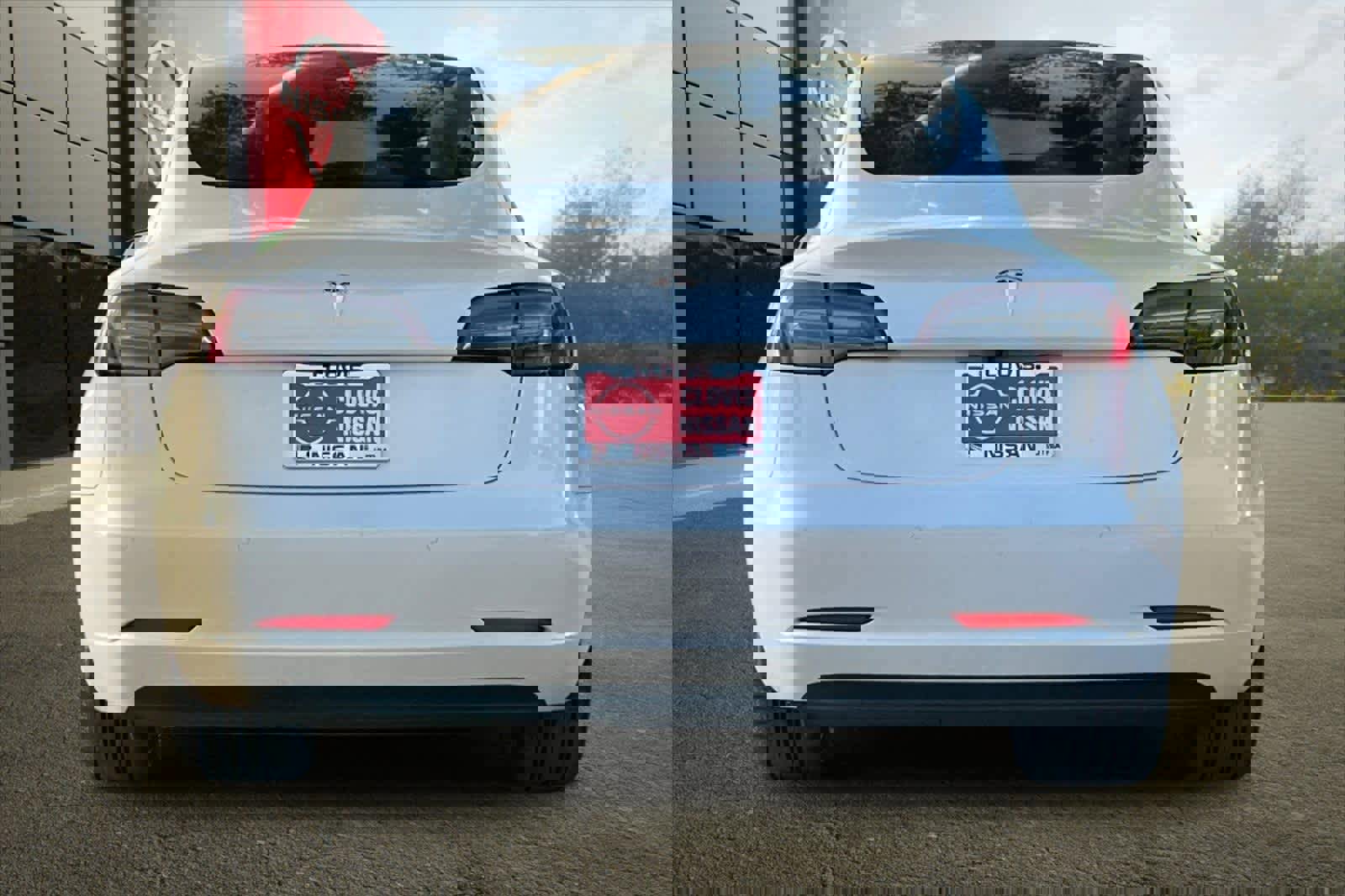 Used 2019 Tesla Model 3 Standard Range Plus image 8