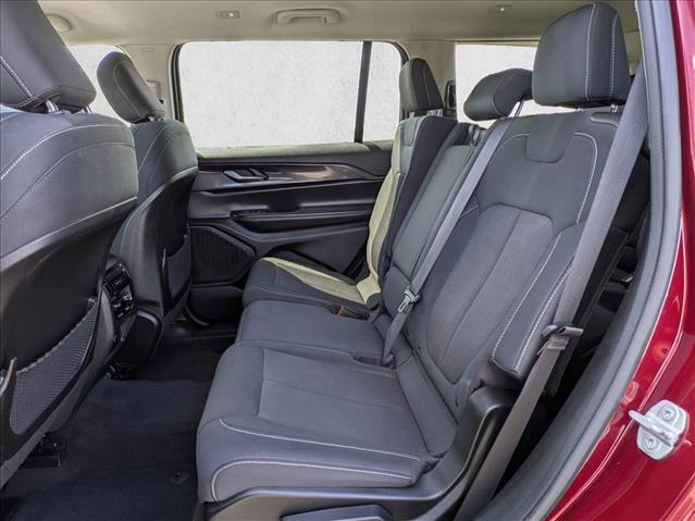 Used 2023 Jeep Grand Cherokee L Laredo AWD/4WD image 18