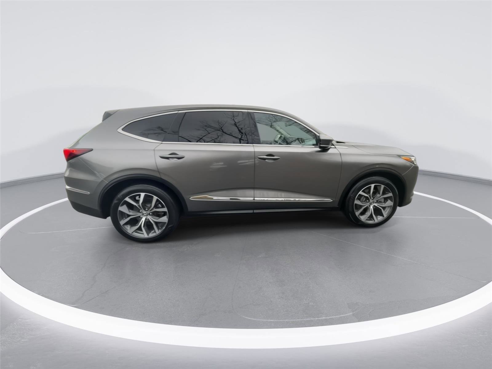 Used 2023 Acura MDX SH-AWD w/ Technology Package image 9