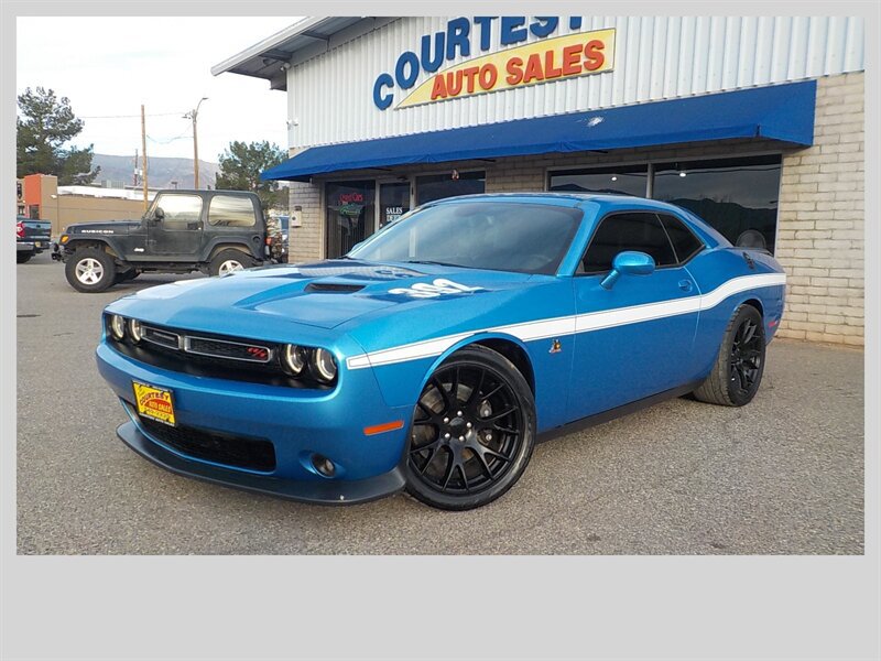 Used 2015 Dodge Challenger R/T Scat Pack w/ Leather Interior Group RWD image 1