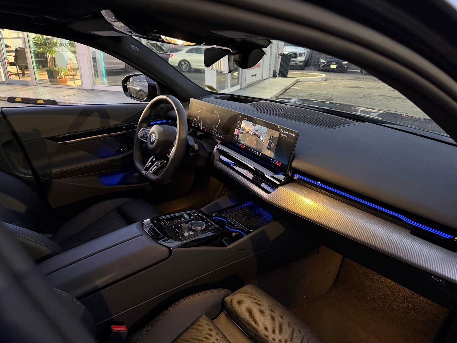 Used 2026 BMW 530i xDrive image 9