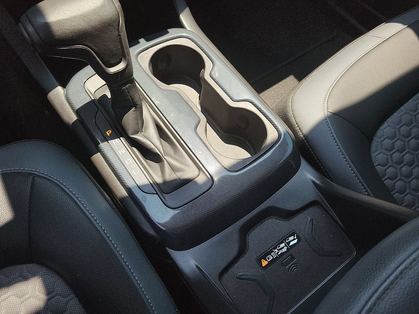 Used 2020 Chevrolet Colorado Z71 RWD image 16