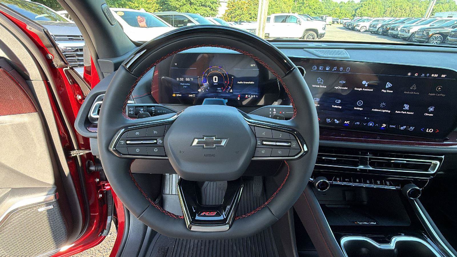 New 2026 Chevrolet Traverse RS w/ LPO, Floor Liner Package AWD/4WD image 24