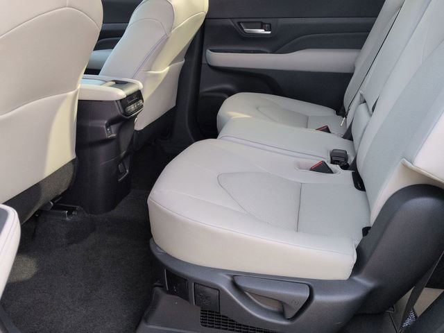 Certified 2026 Toyota Grand Highlander XLE image 25
