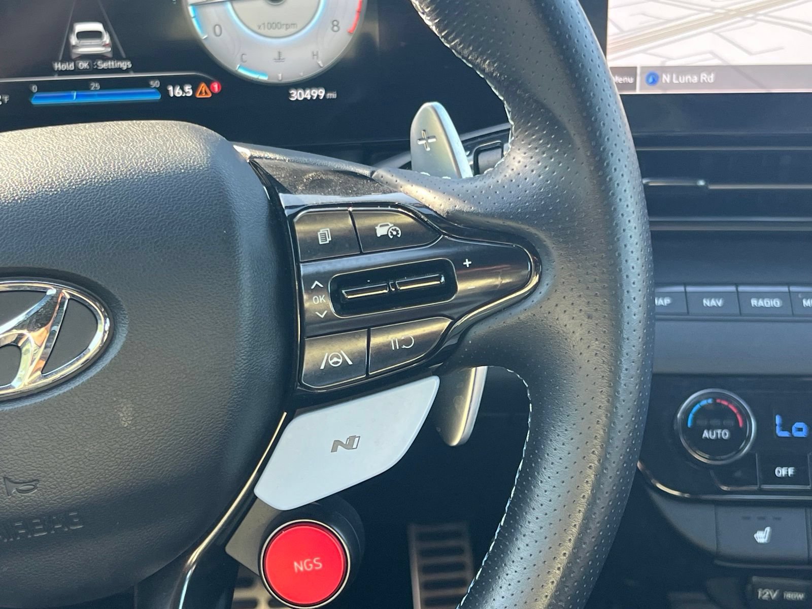 Used 2022 Hyundai Elantra N w/ Preferred Accessory Package FWD image 28