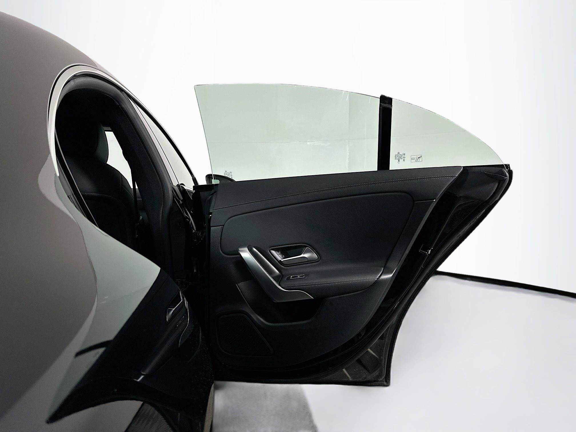 Used 2025 Mercedes-Benz CLA 250 image 31