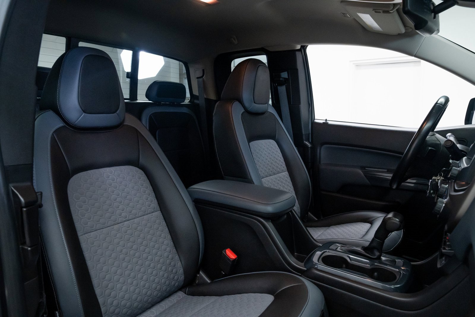 Used 2018 Chevrolet Colorado Z71 image 20