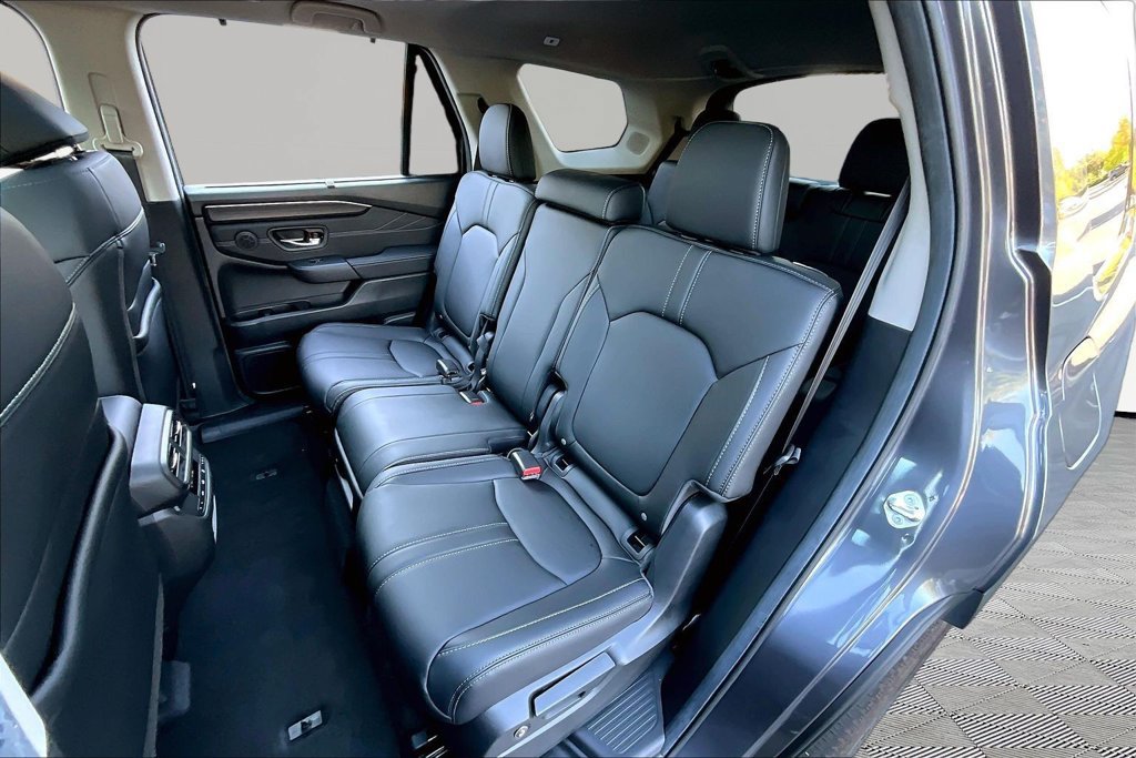 Used 2026 Honda Pilot Touring image 16