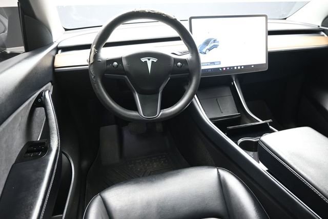 Used 2021 Tesla Model Y Long Range AWD/4WD image 17