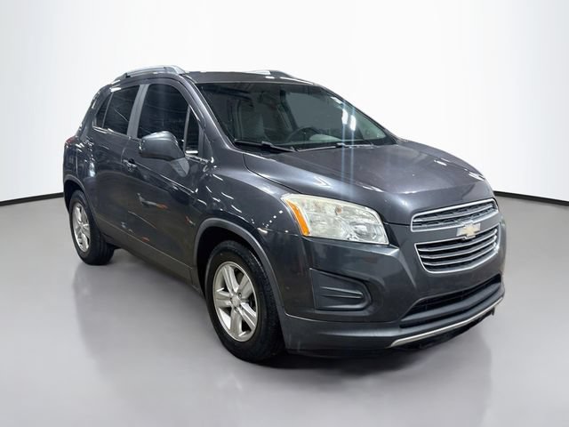 Used 2016 Chevrolet Trax LT w/ LT Convenience Package FWD image 3