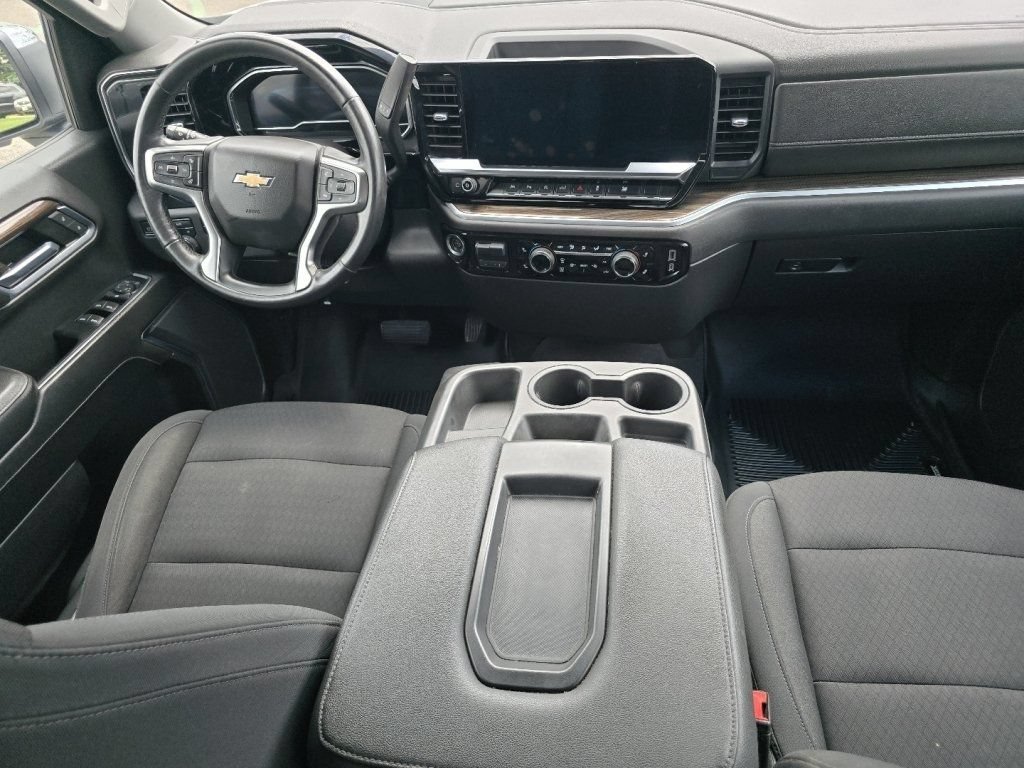 Used 2022 Chevrolet Silverado 1500 LT w/ Safety Package AWD/4WD image 25