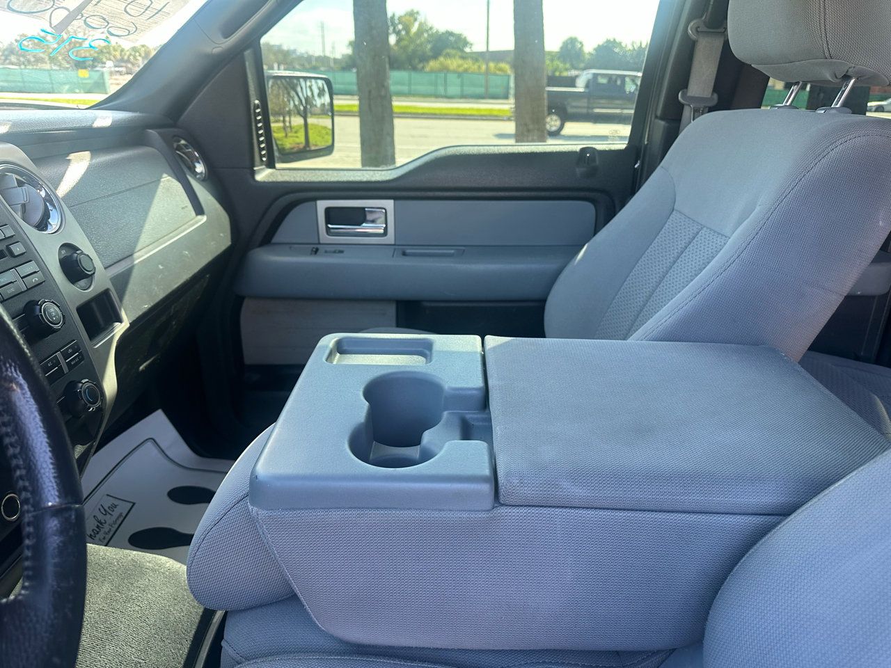 Used 2011 Ford F150 XLT w/ XLT Chrome Pkg image 15