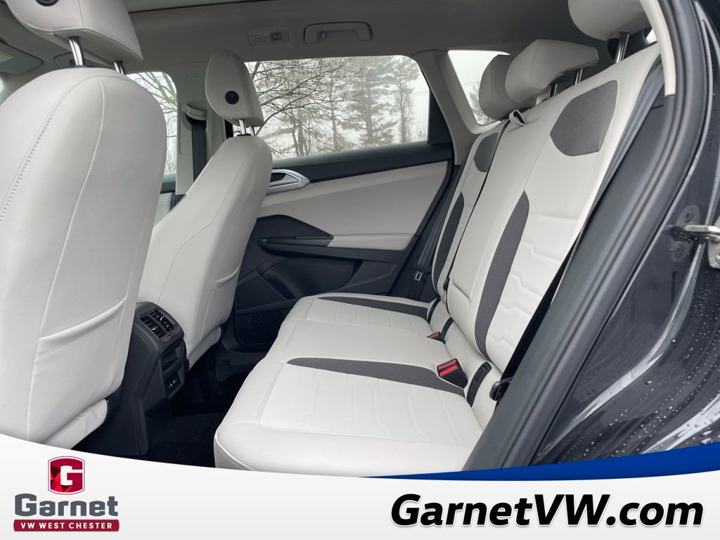 New 2026 Volkswagen Taos SE image 22