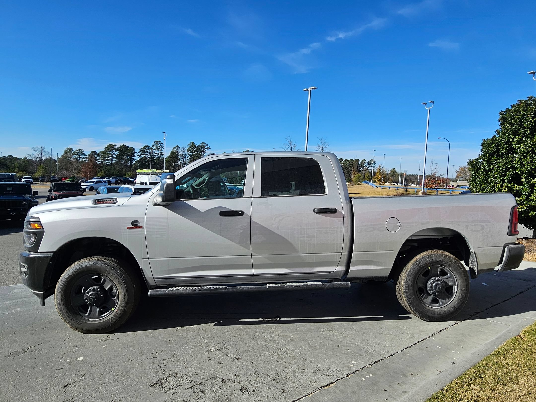 New 2026 RAM 2500 Tradesman AWD/4WD image 4