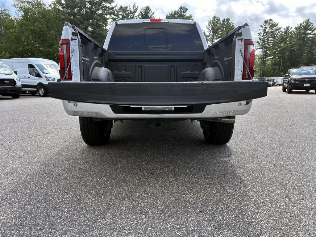 Used 2025 Ford F150 Lariat w/ Equipment Group 502A High AWD/4WD image 11