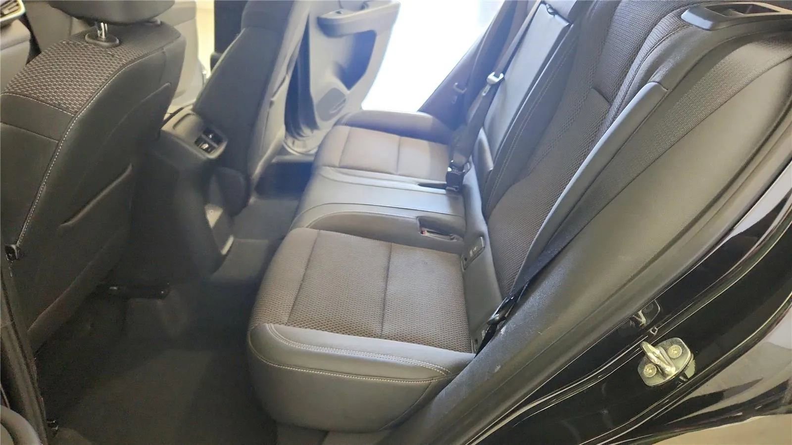 Used 2023 Buick Envision Preferred w/ Sport Touring Package image 32