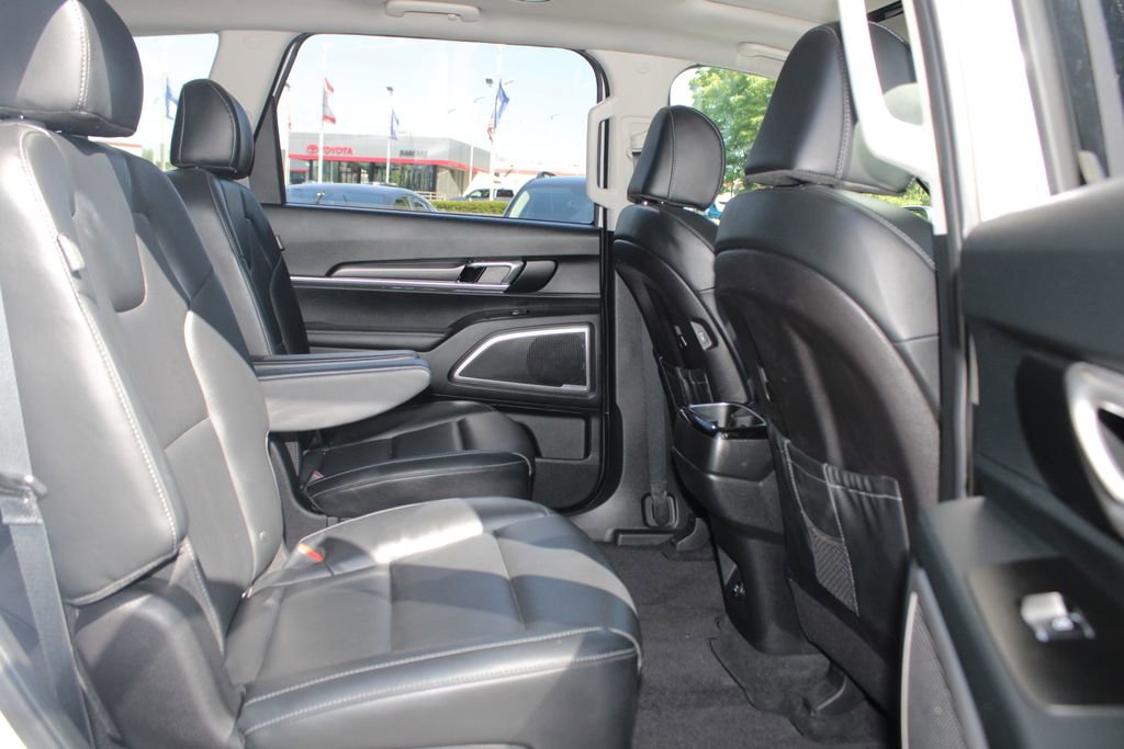 Used 2025 Kia Telluride S AWD/4WD image 12