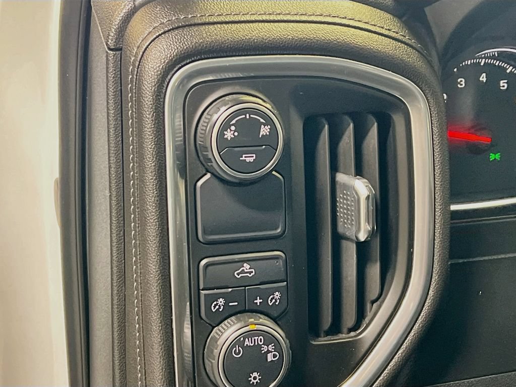 Used 2019 Chevrolet Silverado 1500 LT w/ All-Star Edition RWD image 10