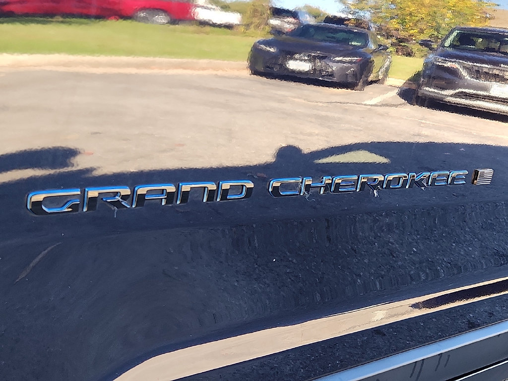 Used 2024 Jeep Grand Cherokee Trailhawk w/ Advanced Protech Group II AWD/4WD image 34