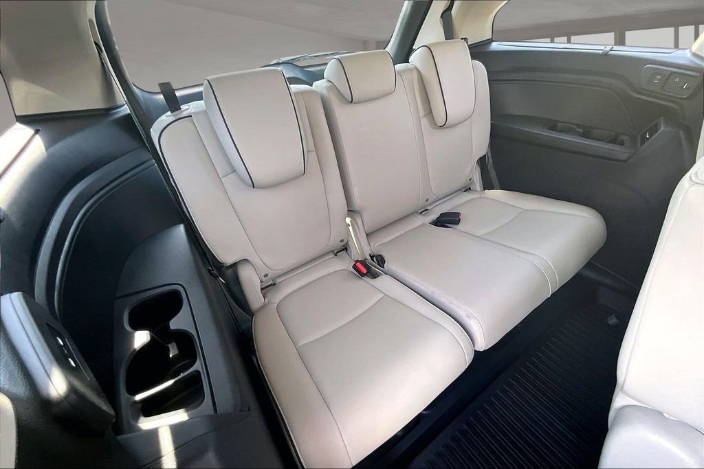 Certified 2025 Honda Odyssey Touring image 25