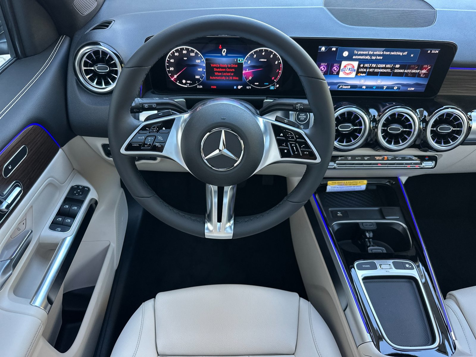 New 2026 Mercedes-Benz GLB 250 4MATIC image 15