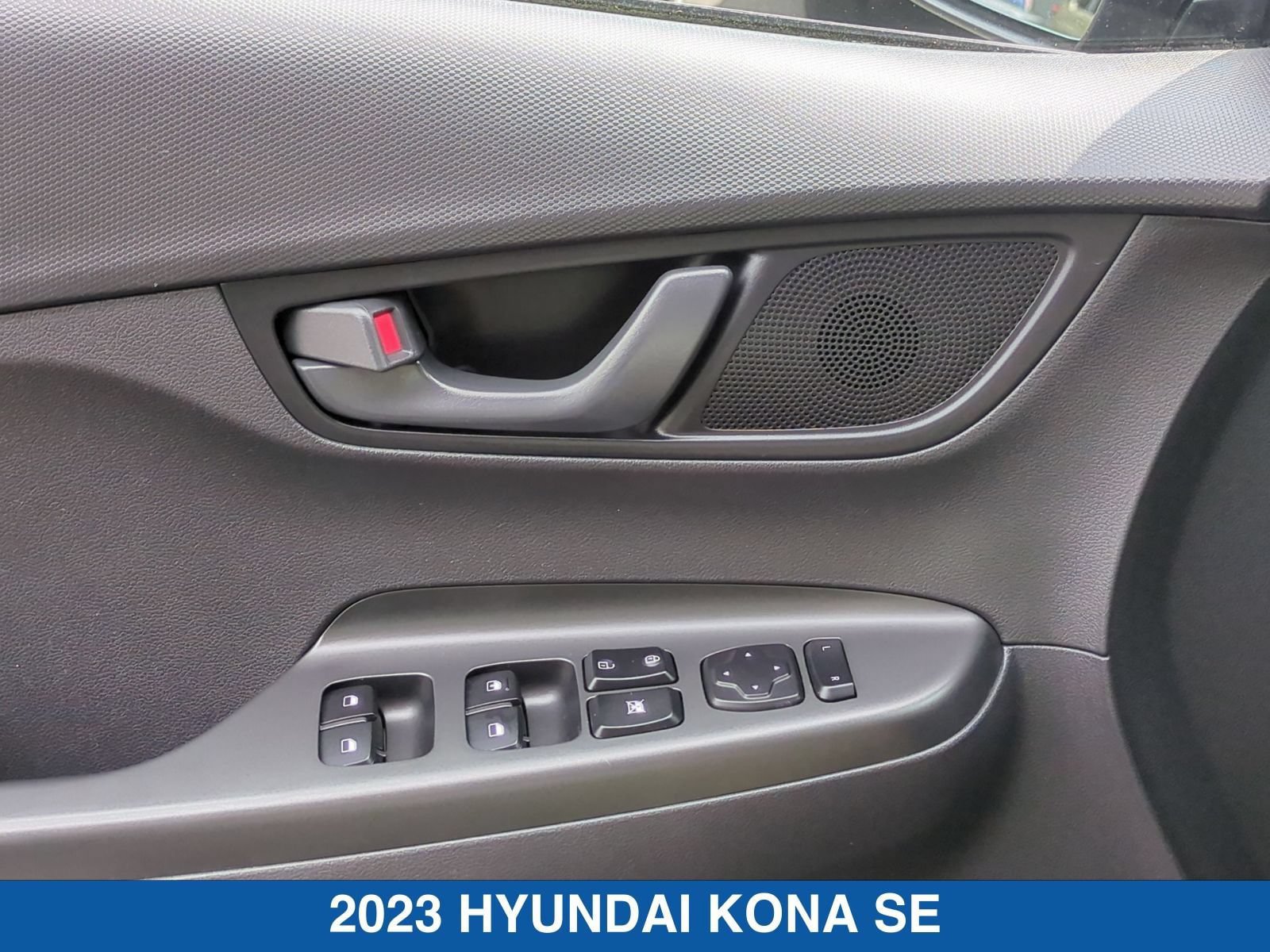 Used 2023 Hyundai Kona SE w/ Cargo Package AWD/4WD image 13