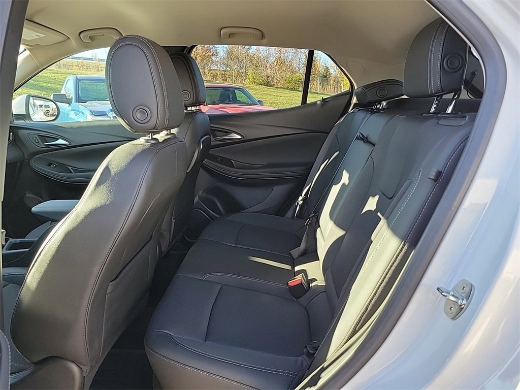Used 2023 Buick Encore GX Select image 11