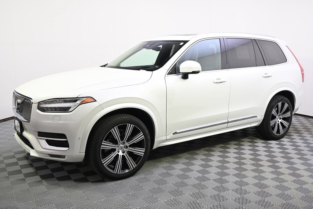 Used 2023 Volvo XC90 B6 Ultimate w/ Protection Package AWD/4WD image 2