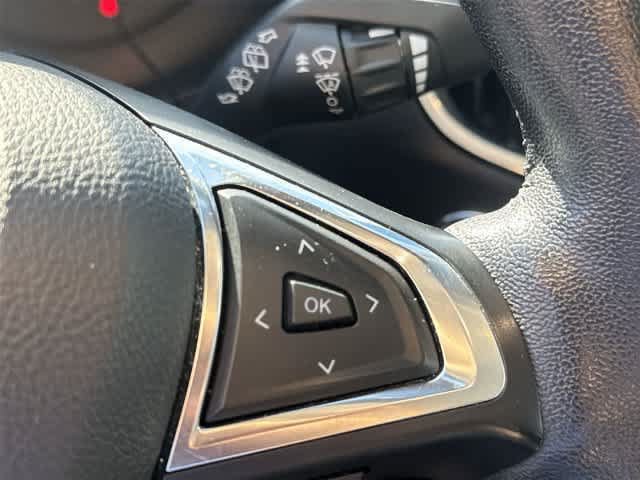 Used 2022 Ford Edge Titanium AWD/4WD image 19