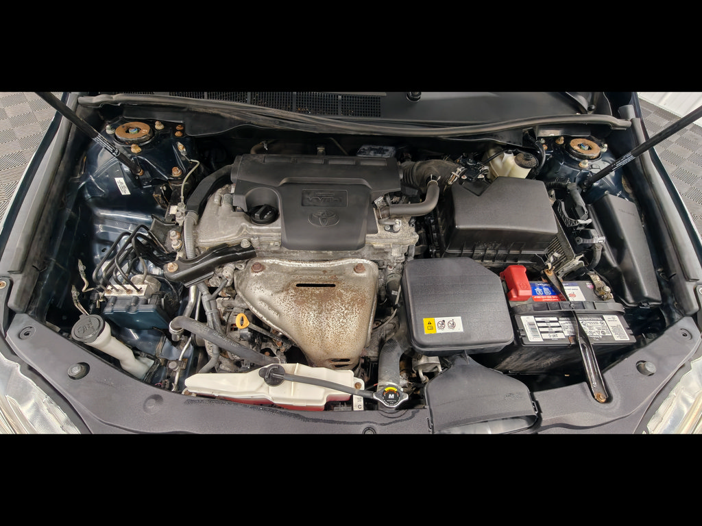 Used 2017 Toyota Camry LE FWD image 35