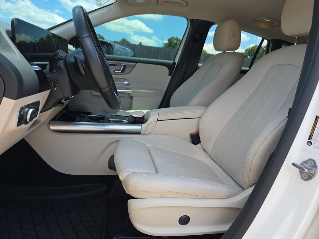 Certified 2022 Mercedes-Benz GLA 250 4MATIC image 10