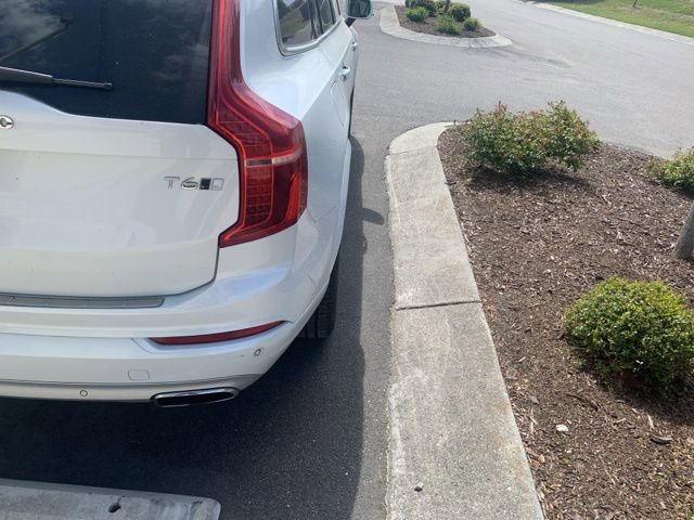 Used 2018 Volvo XC90 T6 Momentum w/ Convenience Package image 6