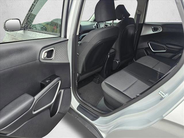 Used 2020 Kia Soul LX image 15